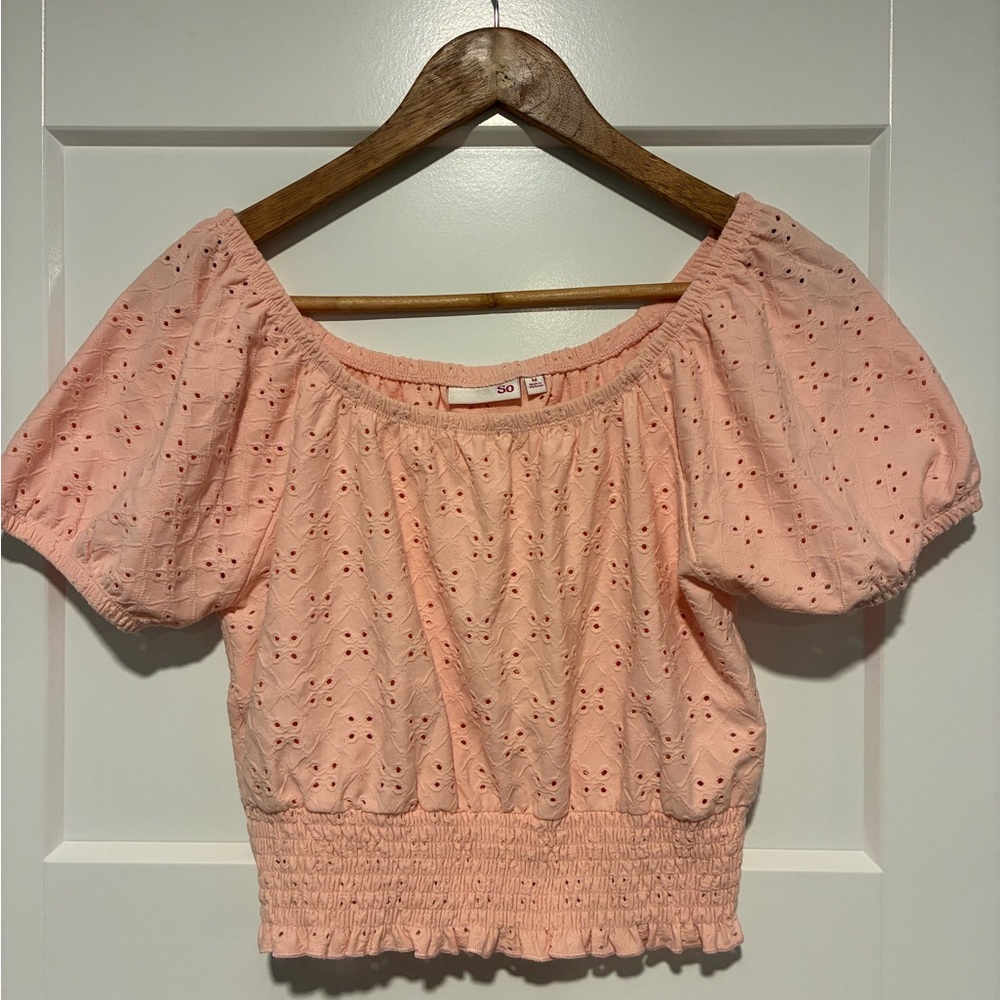 SO Women's Blush Eyelet Off-Shoulder Blouse